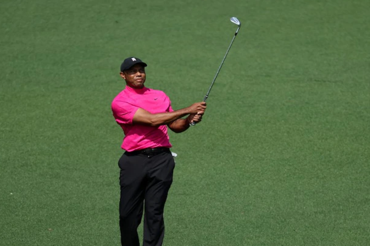Tiger Woods ประเดิมในภารกิจที่ไม่น่าจะเป็นไปได้สำหรับชื่อ Sixth Masters